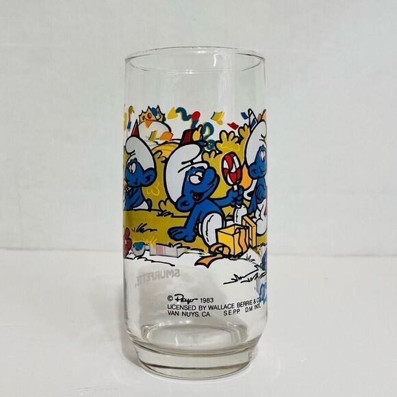 Vintage 1983 The Smurfs-Smurfette Glass - Picture 2 of 4